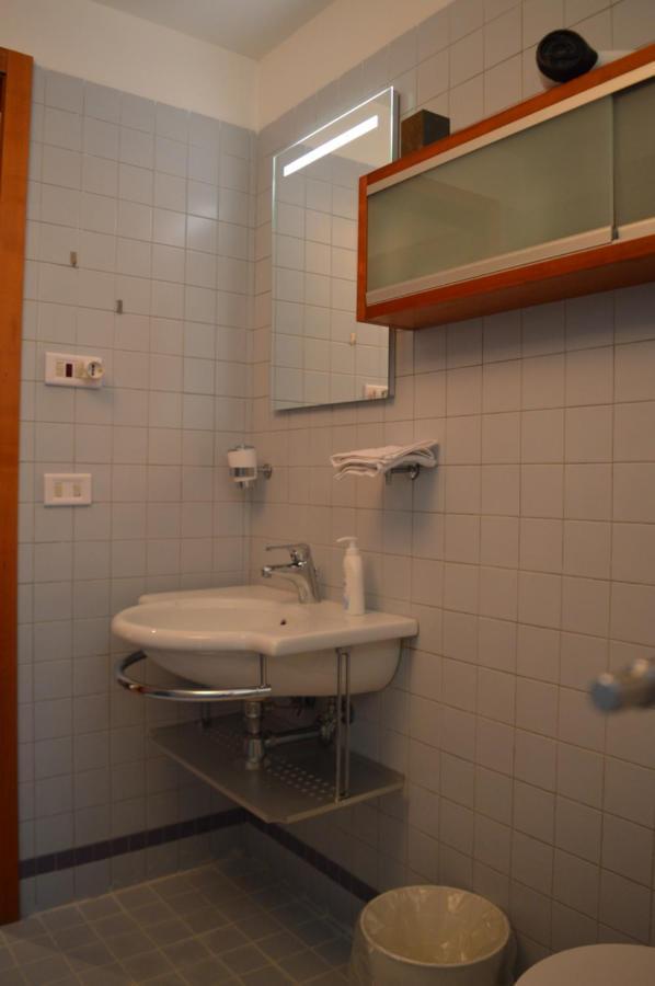Domus B Corso Francia Apartment Roma Ngoại thất bức ảnh